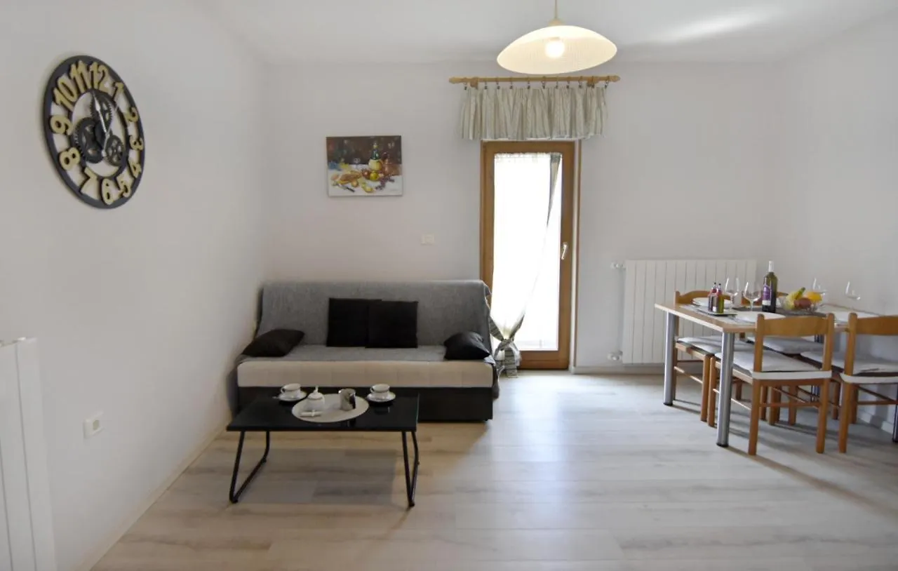 Apartments With A Parking Space Basanija, Umag - 20522 Savudrija